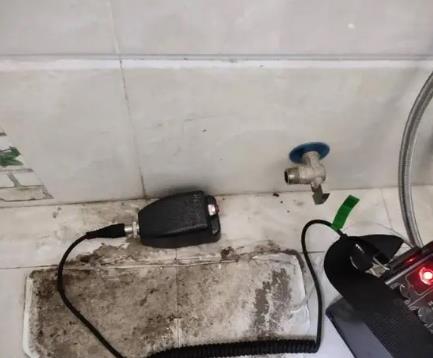 郫县屋顶漏水维修公司分享下卫生间漏水的危害及解决方法